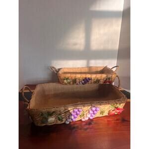 Wicker Decorative serving trays / decor